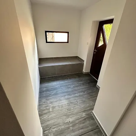 홈스테이 Zimmervermietung Altes Zollhaus *
